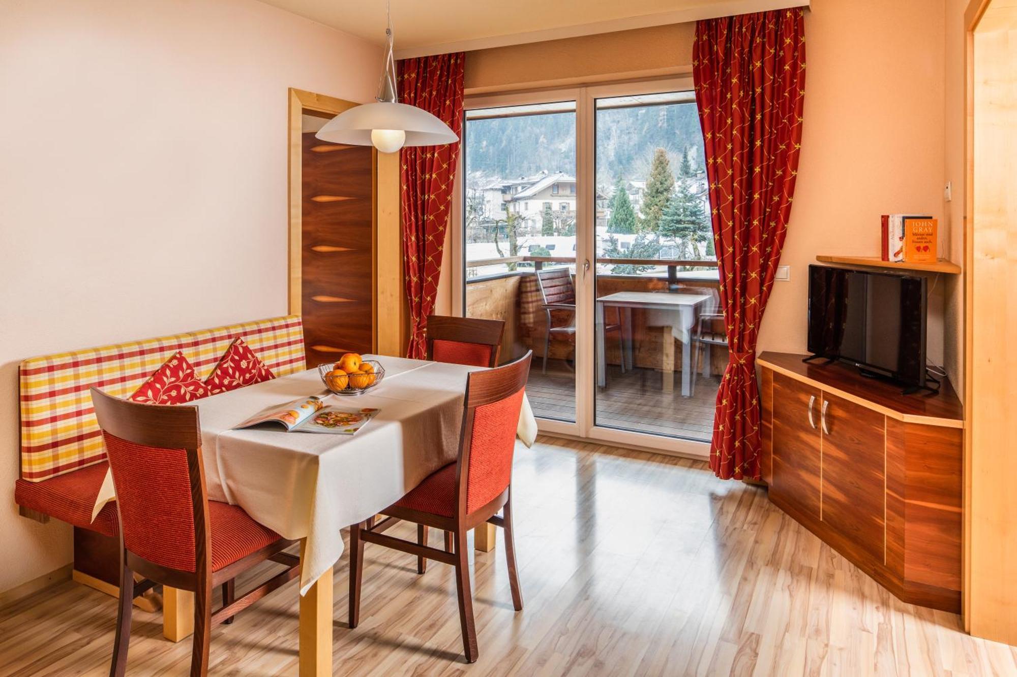 צל אם צילר Apparthaus & Chalets Hofer מראה חיצוני תמונה